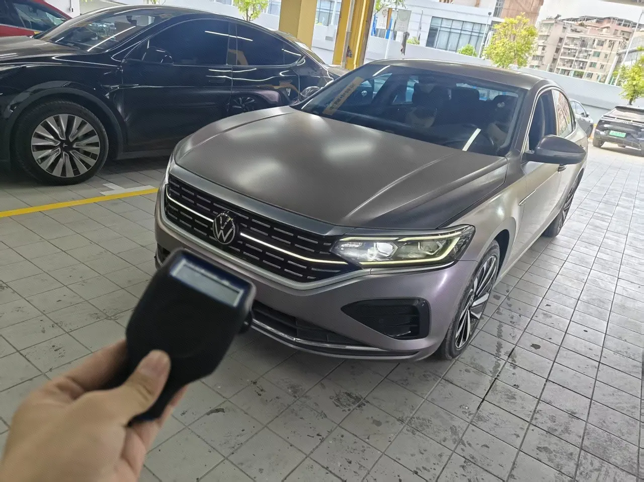 Open image lightbox: Volkswagen 2023 Passat 2.0TSI 330TSI Deluxe Edition (Modified) Automatic Gear
