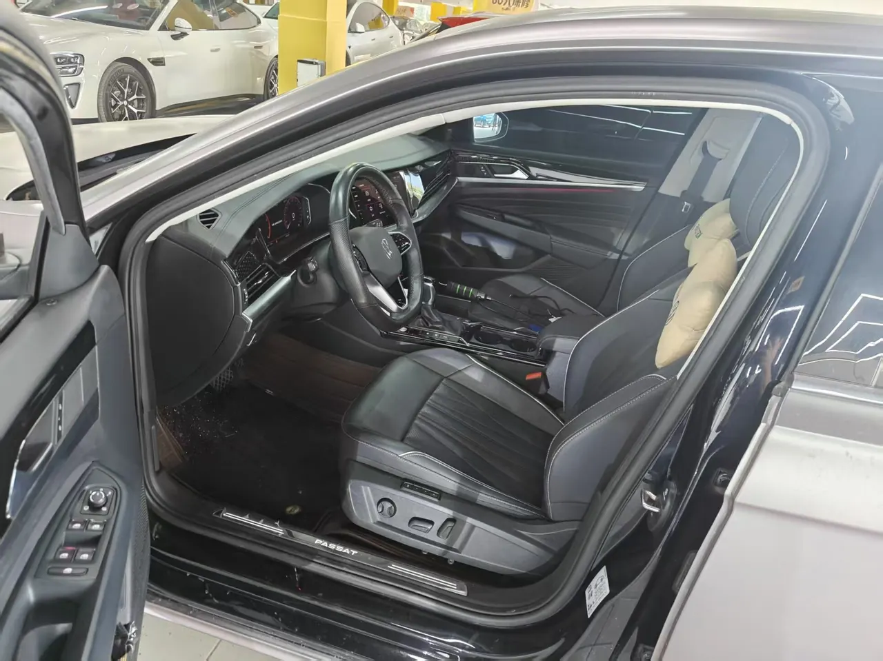 Volkswagen 2023 Passat 2.0TSI 330TSI Deluxe Edition (Modified) Automatic Gear 4
