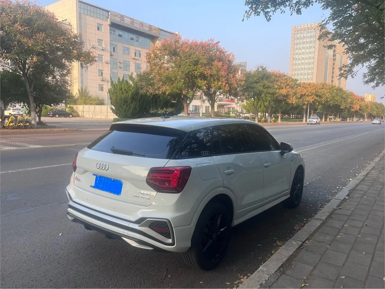 Audi 2022 Q2L 1.4TFSI 35TFSI Fashion Elegant Automatic 4