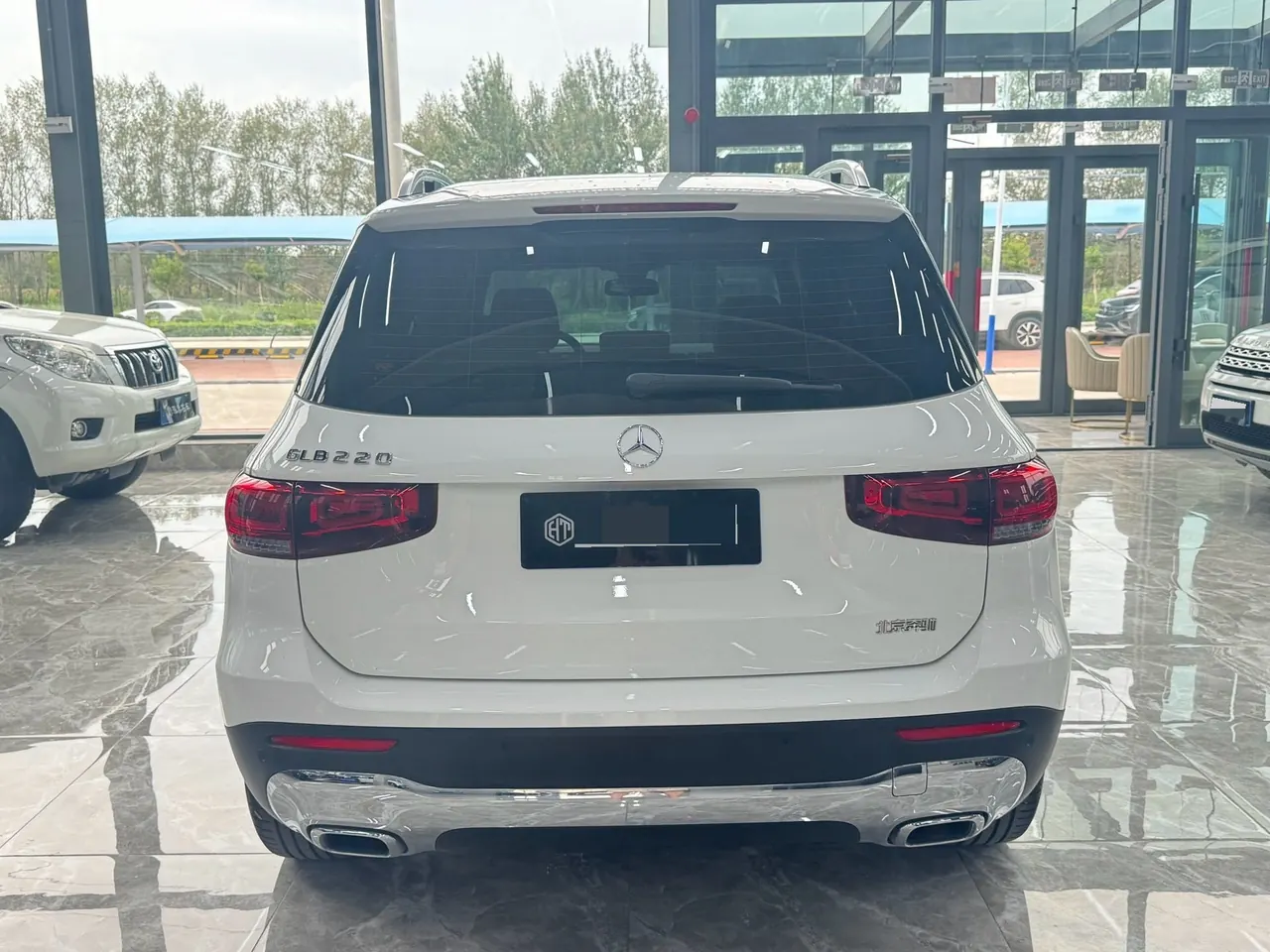 Mercedes Benz 2023 GLB 220 2.0T Dynamic Automatic 9