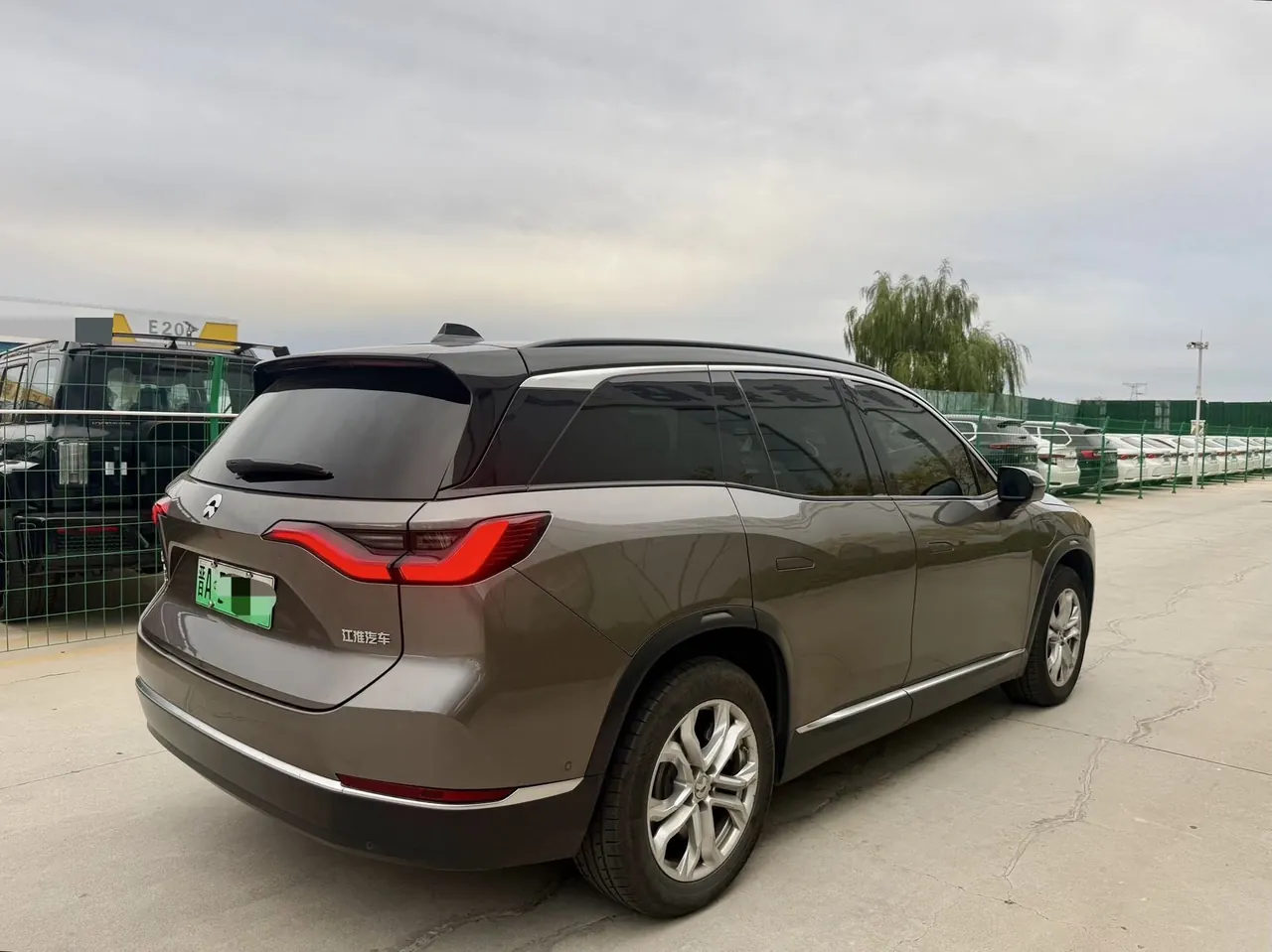 NIO 2020 ES8 benchmark 415KM 6-seat automatic gear 3