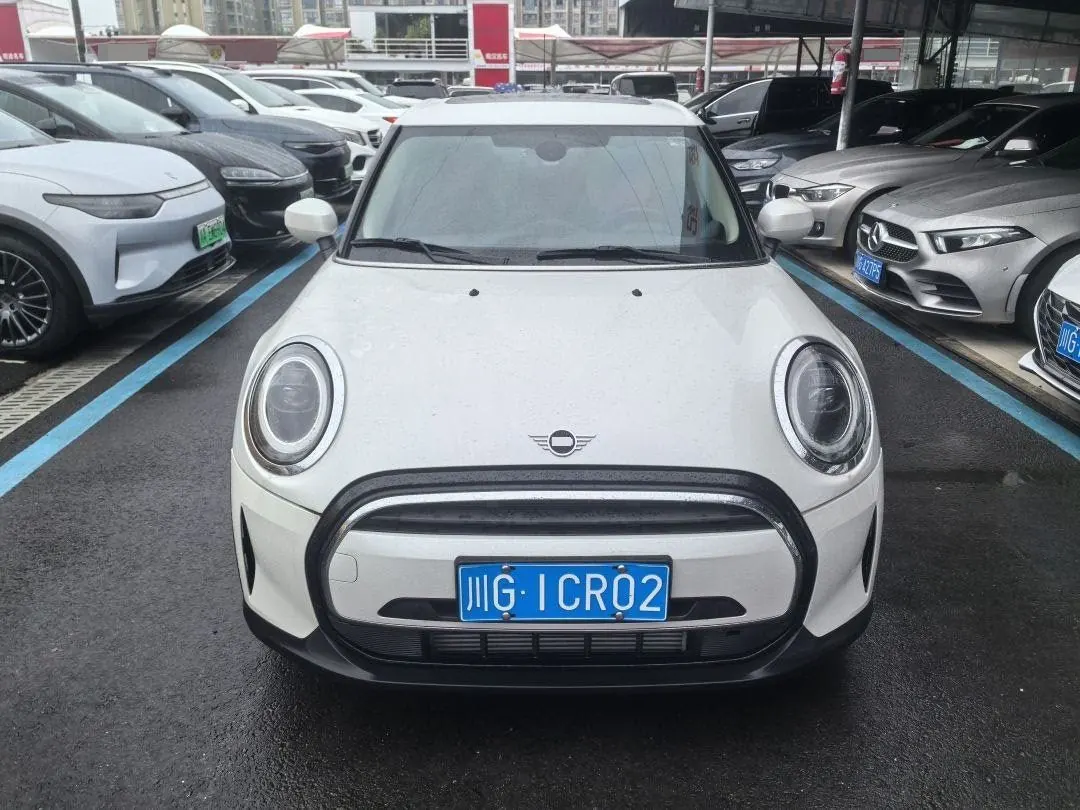 MINI Mini 5-Door (Imported) 2023 Mini One 1.5T Automatic Gear 3