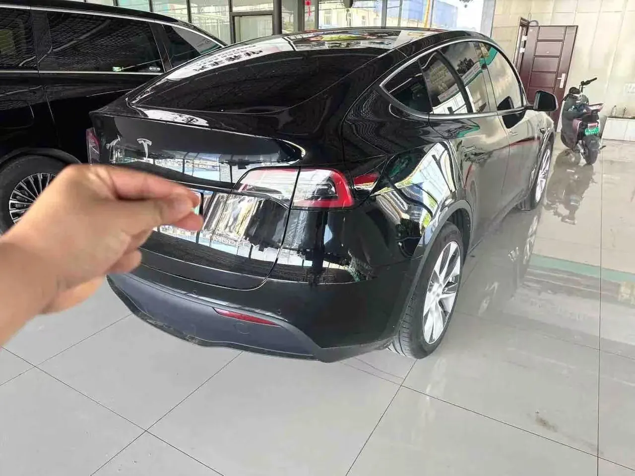 Tesla 2022 Model Y rear-wheel drive version automatic transmission 3