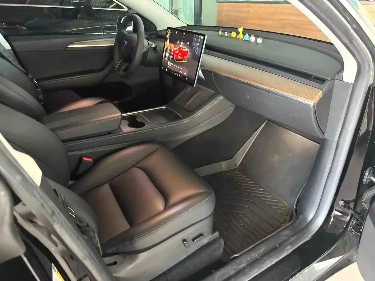 Tesla 2022 Model Y rear-wheel drive version automatic transmission 5