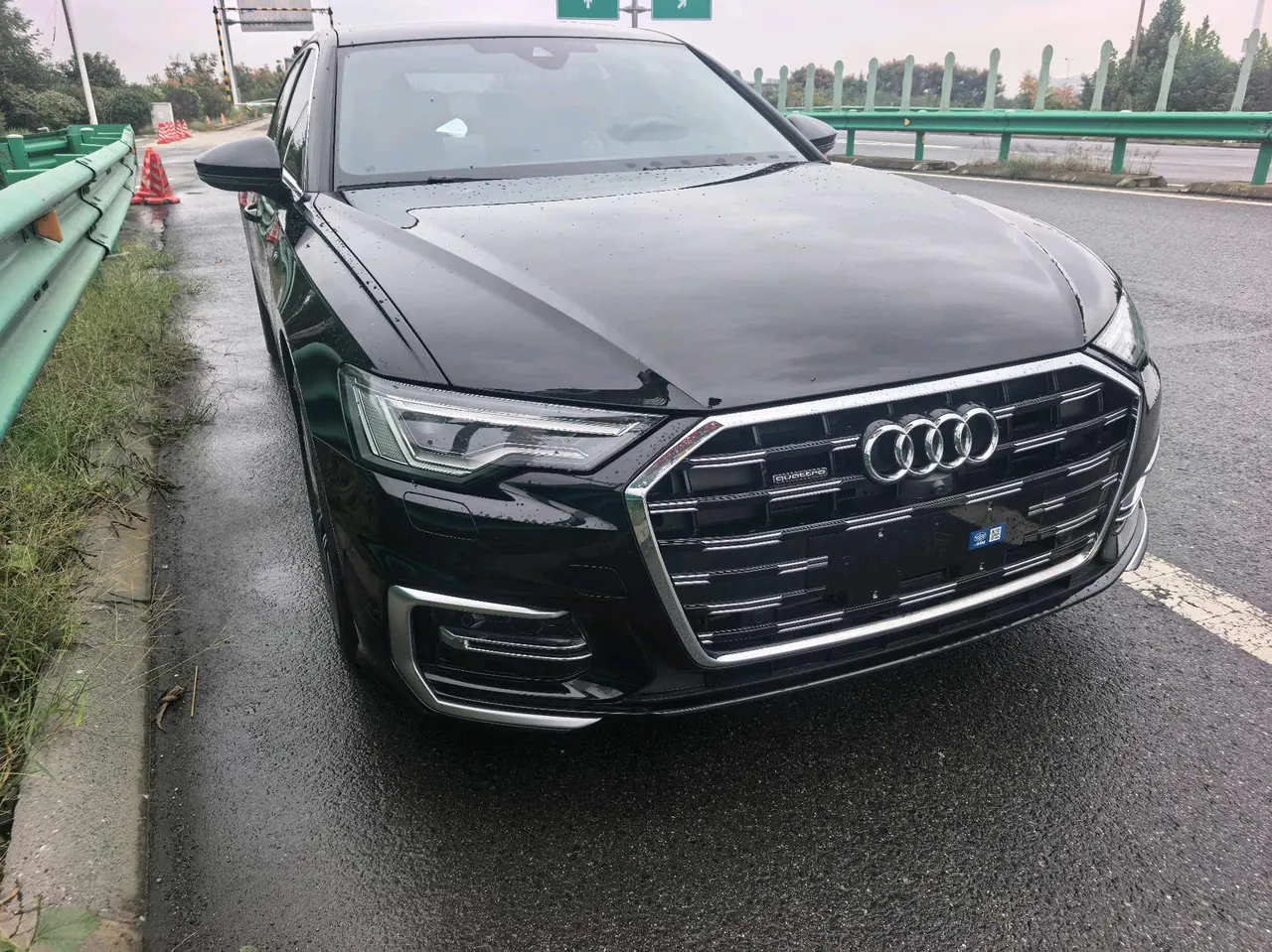 Audi 2025 A6L 2.0TFSI 45TFSI Quattro Selected Dynamic Automatic 2