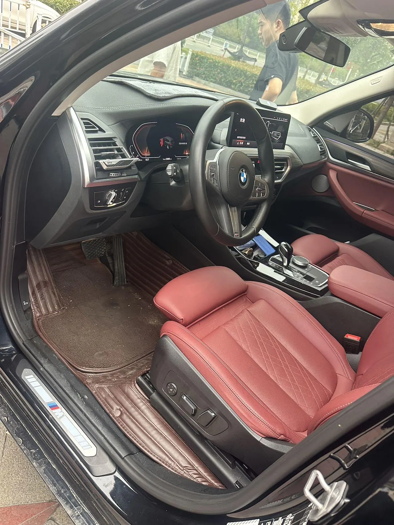 BMW 2023 X3 xDrive30i 2.0T Leading M Obsidian Night Suit Automatic Gear 3