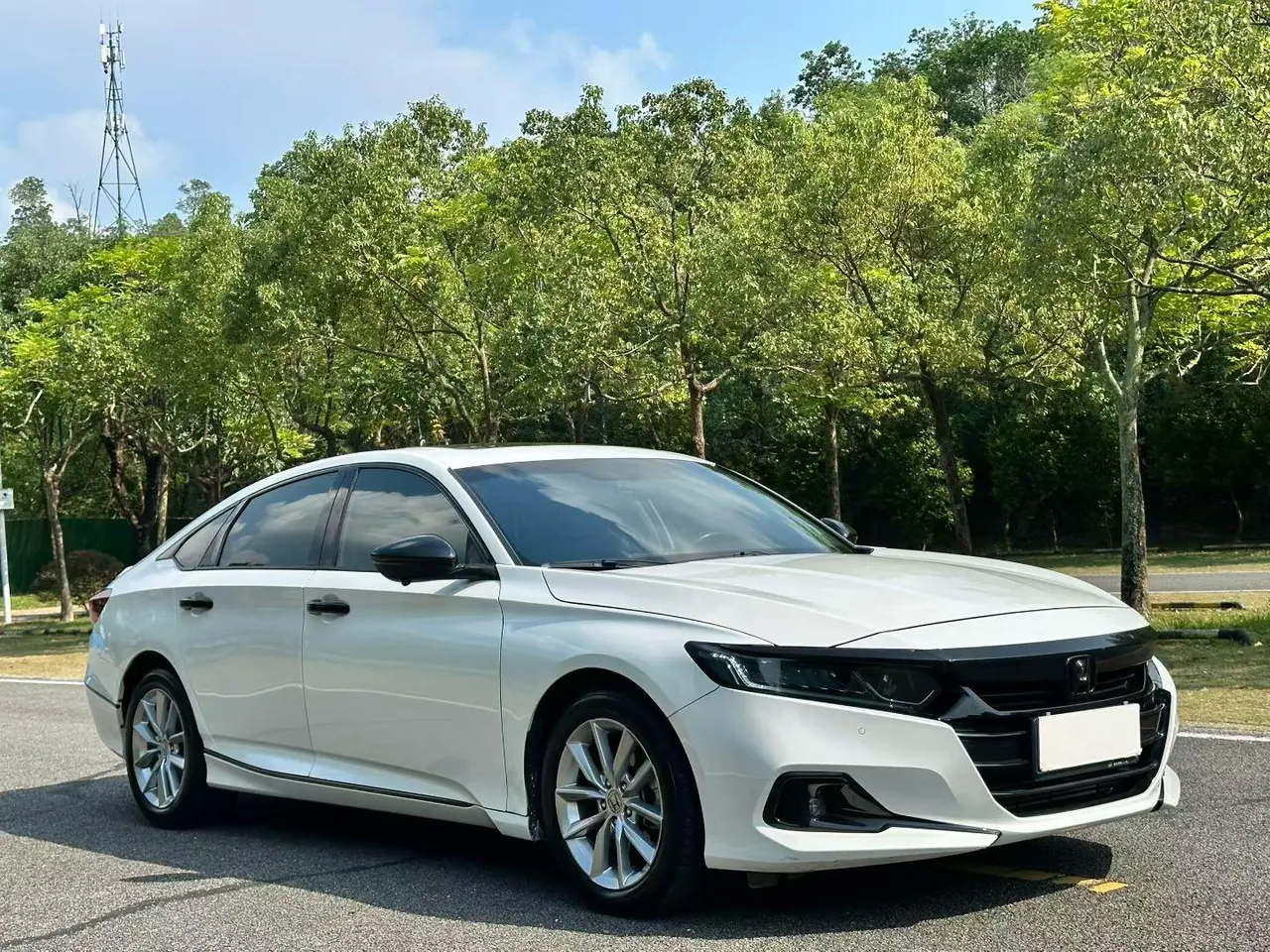 Honda 2022 10th Generation Accord 1.5T Stepless 260TURBO Magic Night Premium Edition Automatic Gear 3