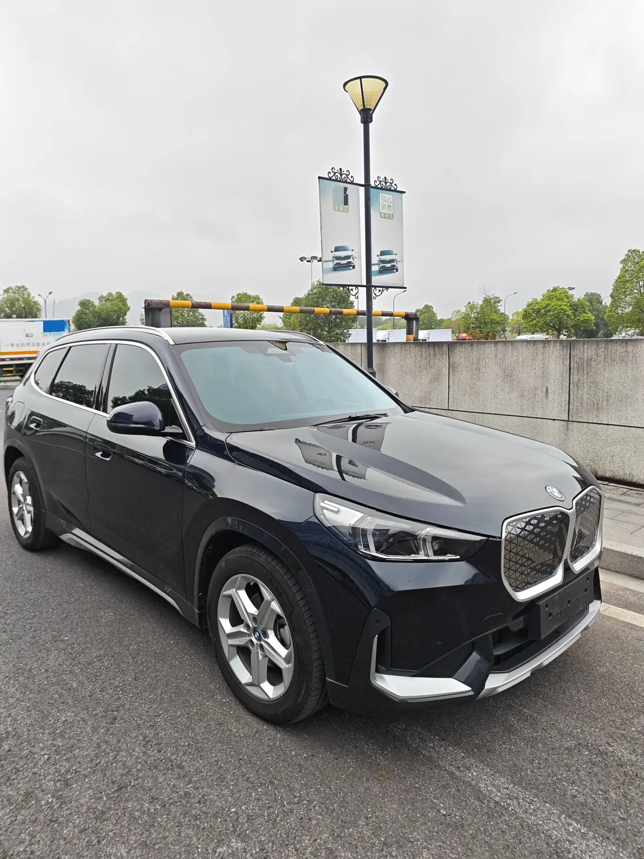 BMW 2025 iX1 eDrive25L eDrive25L X design set automatic gear 3