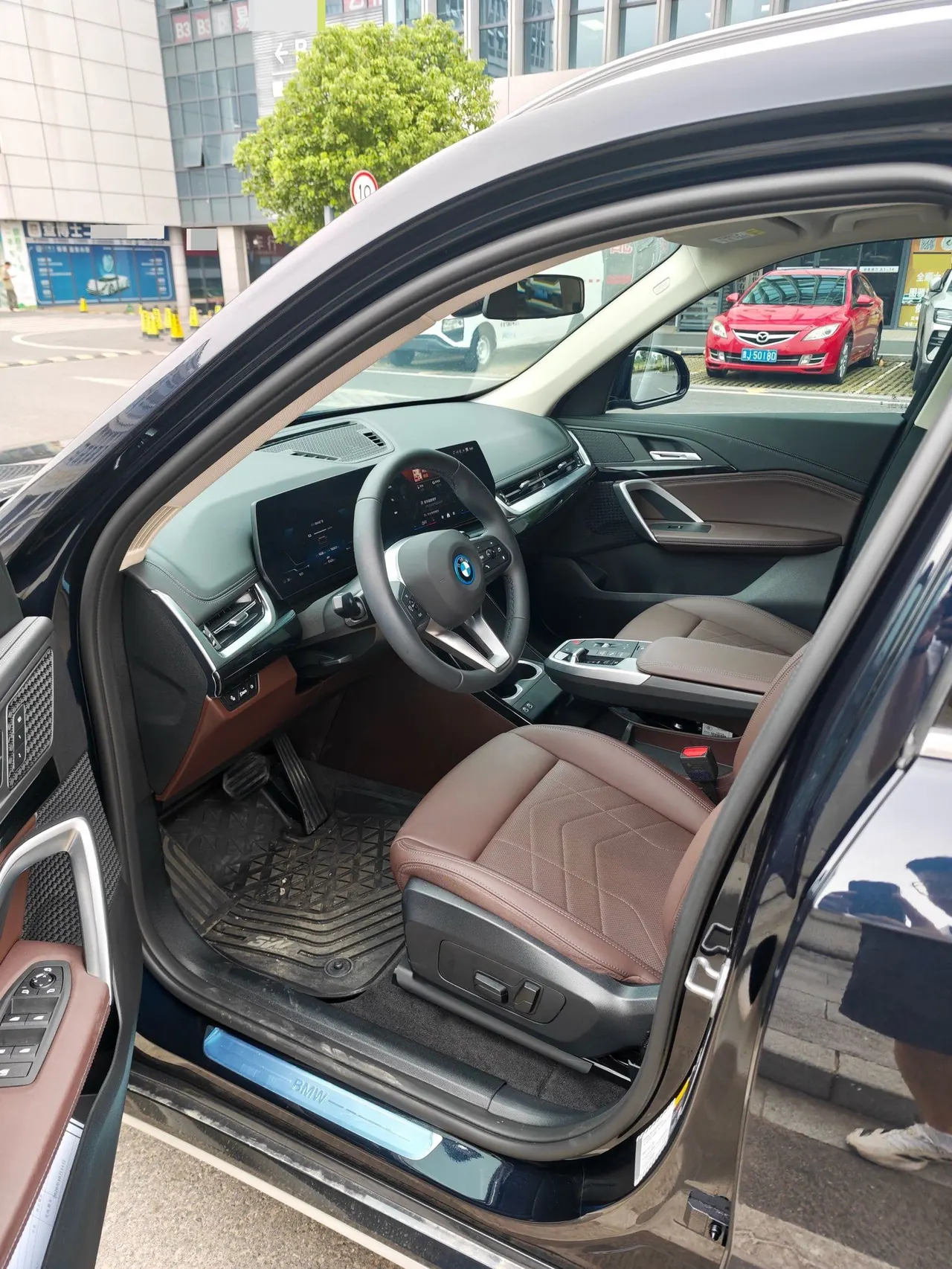 BMW 2025 iX1 eDrive25L eDrive25L X design set automatic gear 7