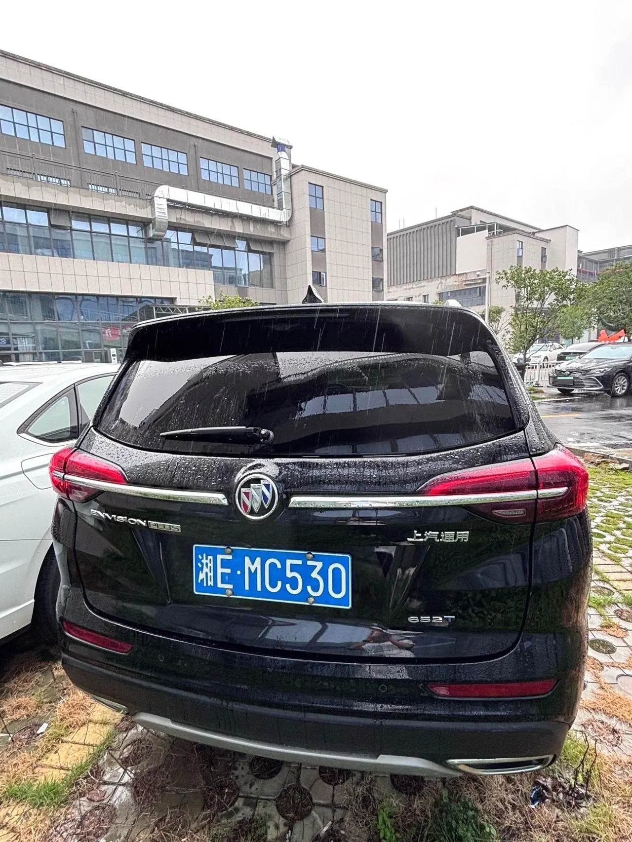 Buick 2023 Angkewei Plus 48V 2.0T 652T Luxury 5-seat Automatic Gear 7