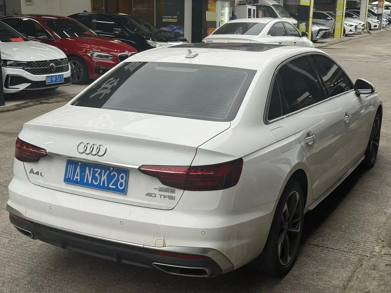 Audi 2022 A4L 2.0TFSI 40TFSI Fashion Dynamic Automatic 2