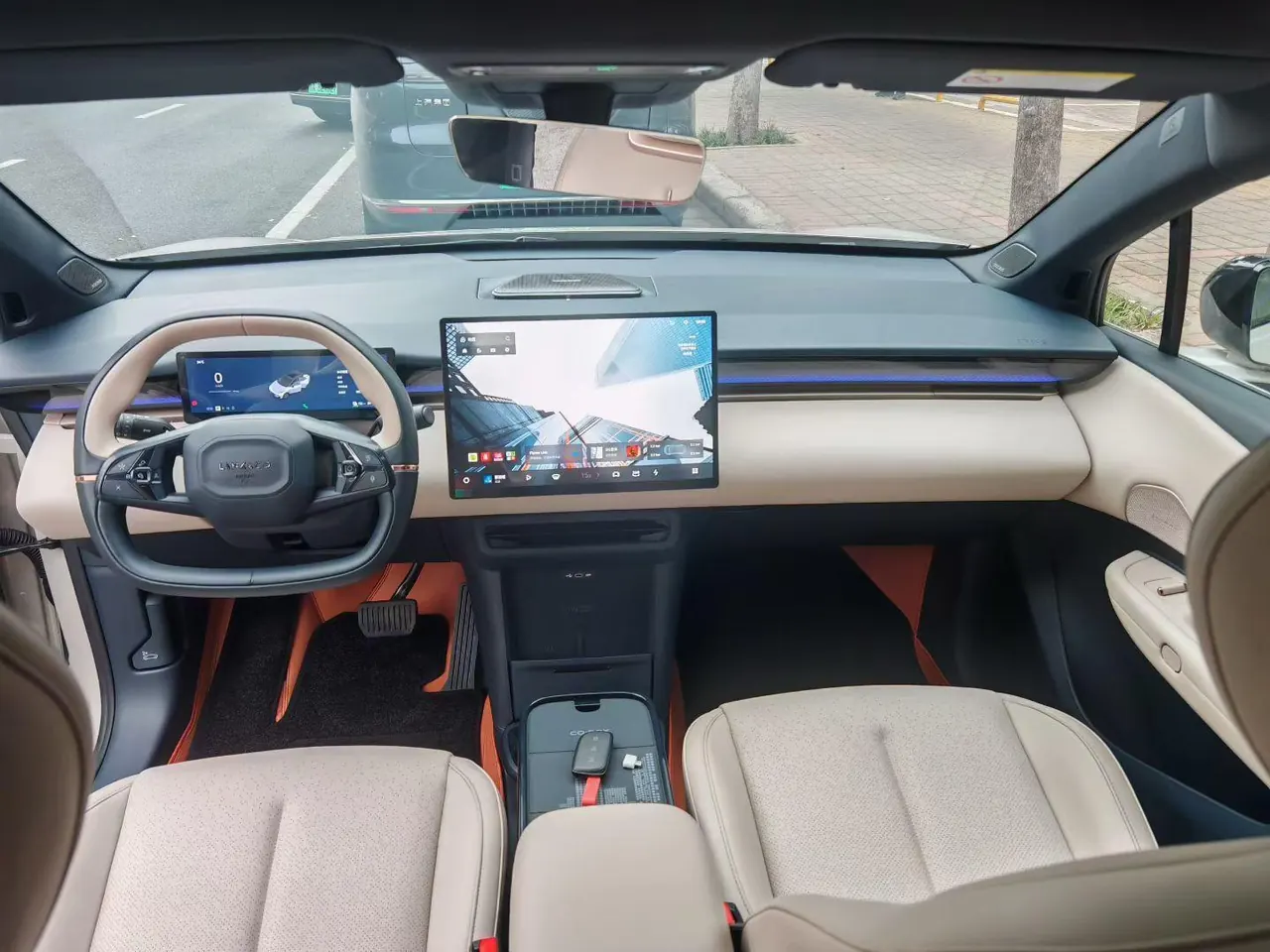 LYNK&amp;CO 2025 LYNK&amp;CO Z 20 530km Rear Drive Pro Automatic 5