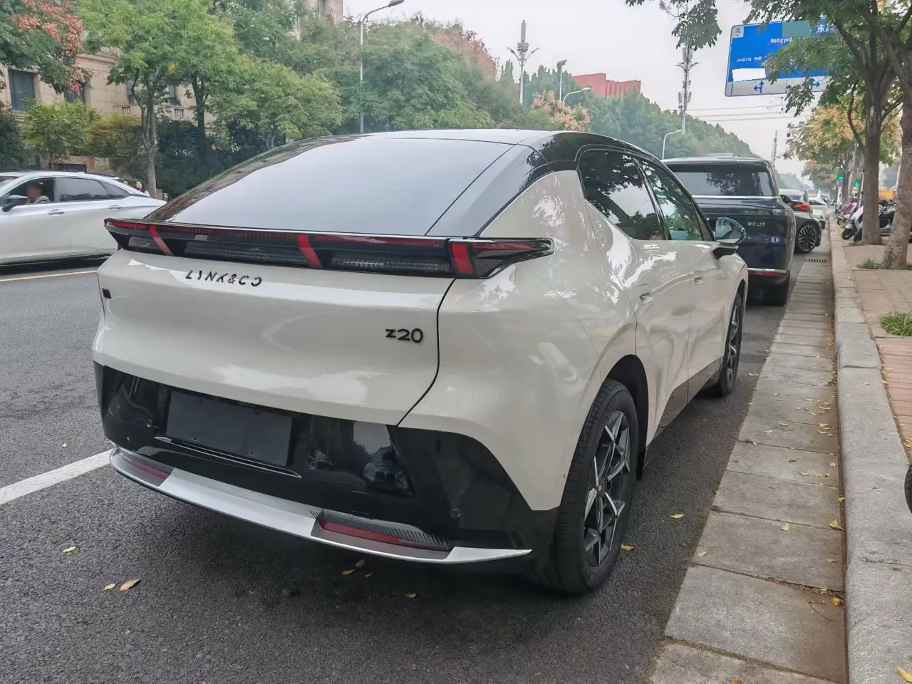 LYNK&amp;CO 2025 LYNK&amp;CO Z 20 530km Rear Drive Pro Automatic 6