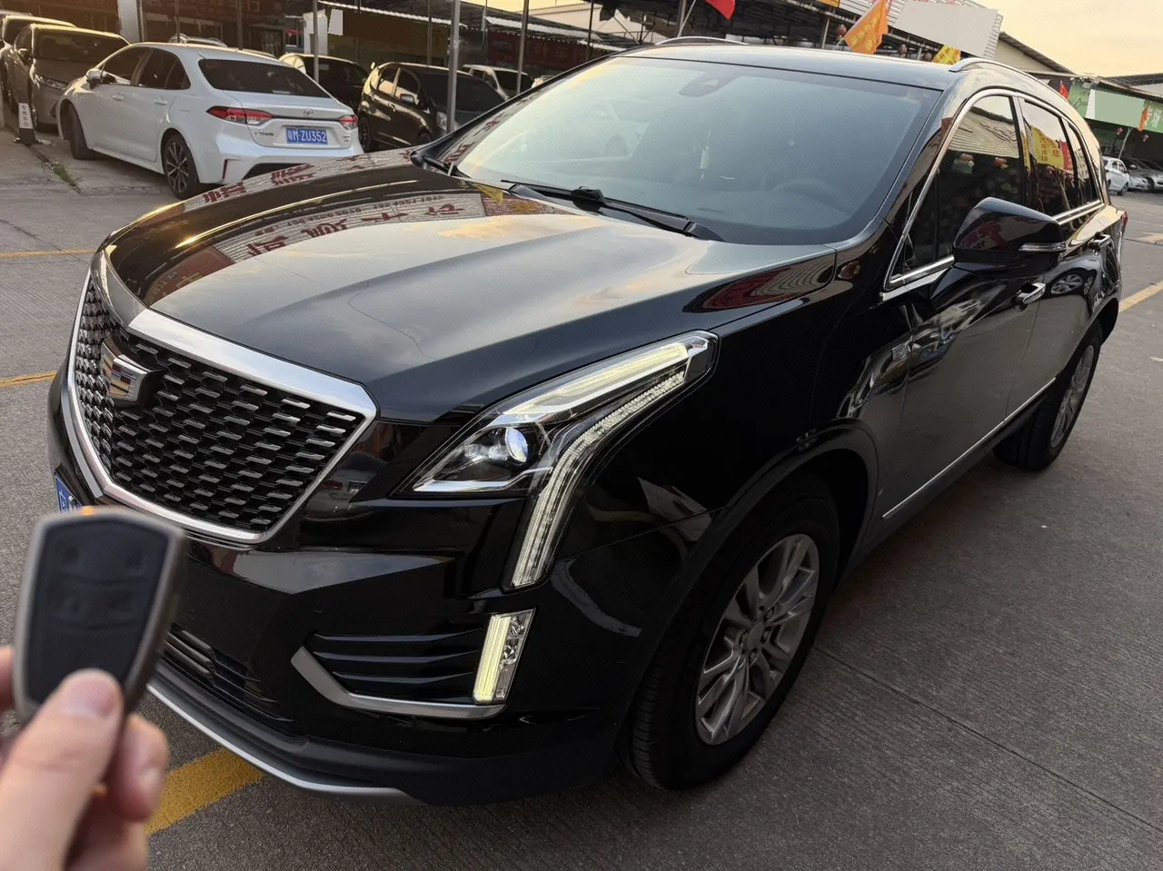 Открыть галерею: Cadillac 2020 XT5 2.0T 28T 4-wheel drive luxury automatic gear