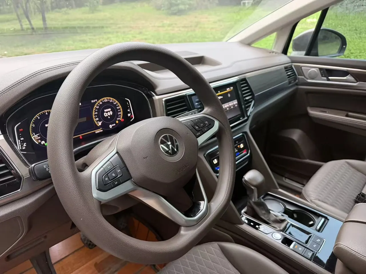 Volkswagen 2020 models of Wei ran (Viloran) 2.0TSI 330TSI business edition automatic gear 7