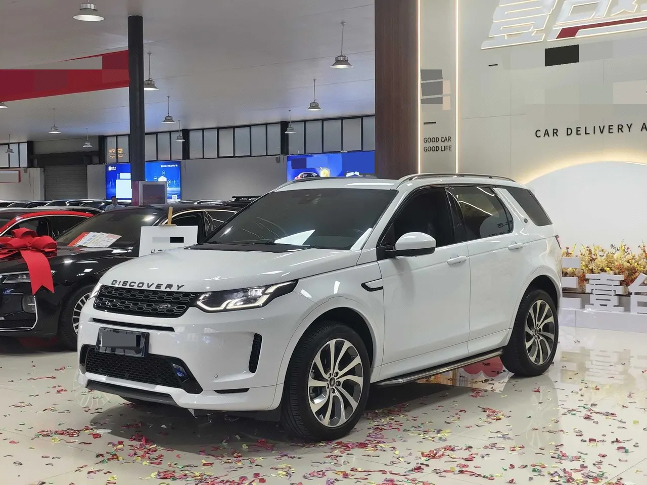 打开图片灯箱：Land Rover 2020 Discovery Sports Edition 48V 2.0T 249PS R-Dynamic S Performance Edition Automatic Gear