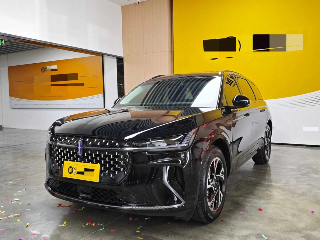Открыть галерею: Lincoln 2025 Navigator 2.0T Stepless Four-wheel Drive Zunyi Hybrid Edition (Modified) Automatic Gear
