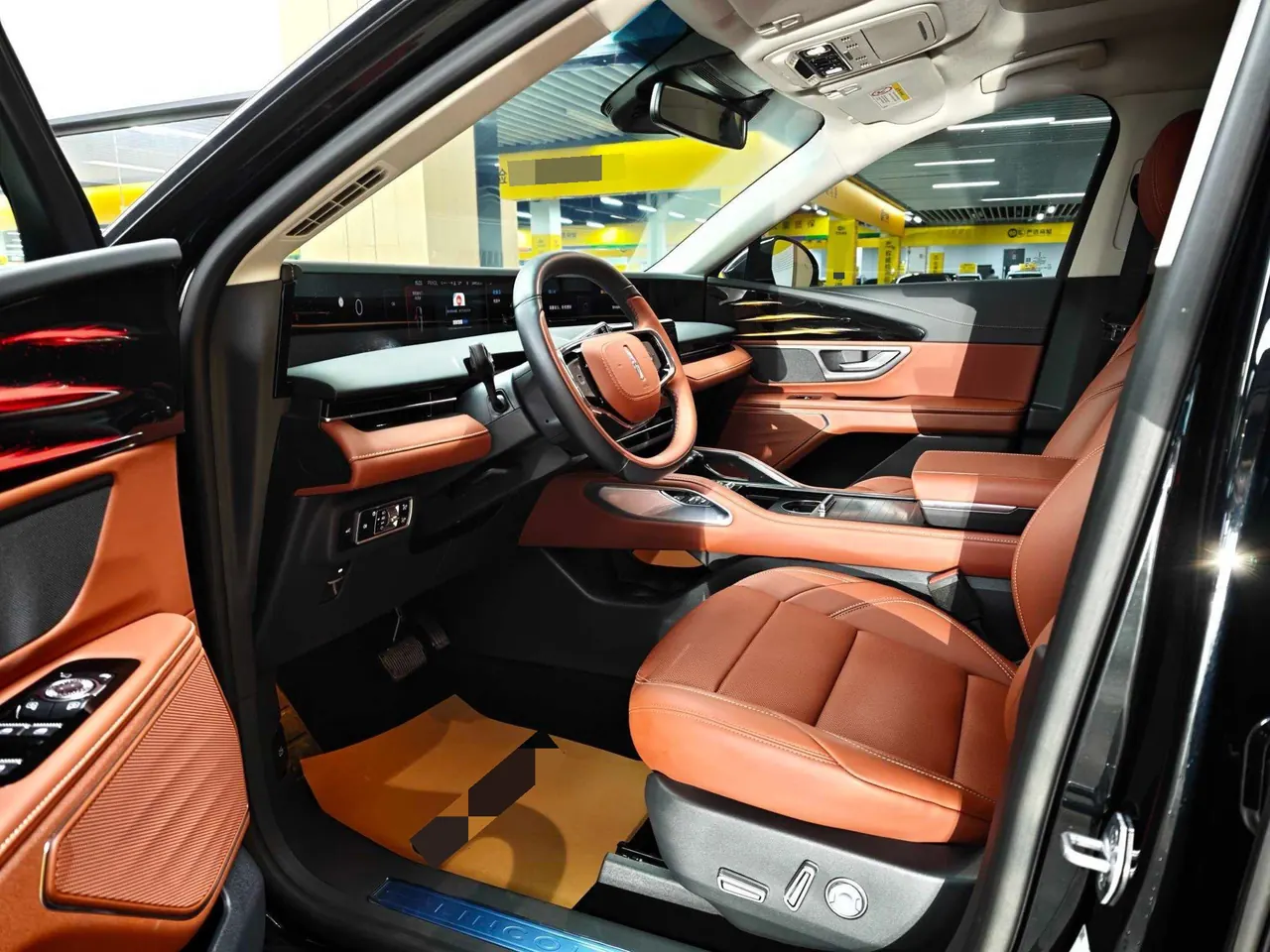 Lincoln 2025 Navigator 2.0T Stepless Four-wheel Drive Zunyi Hybrid Edition (Modified) Automatic Gear 4