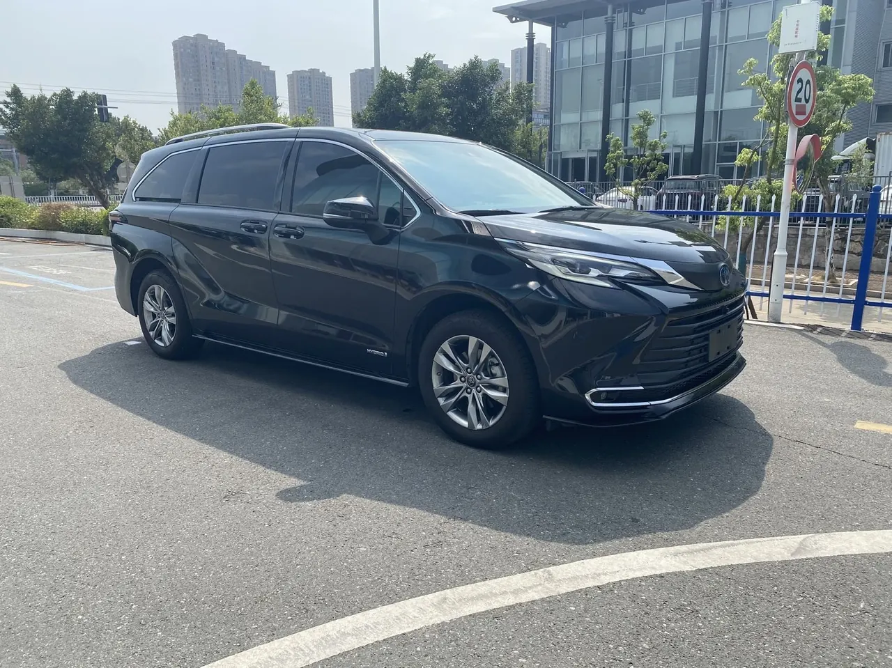 Toyota 2024 Sana 2.5 Stepless Comfort Edition Automatic Gear 3
