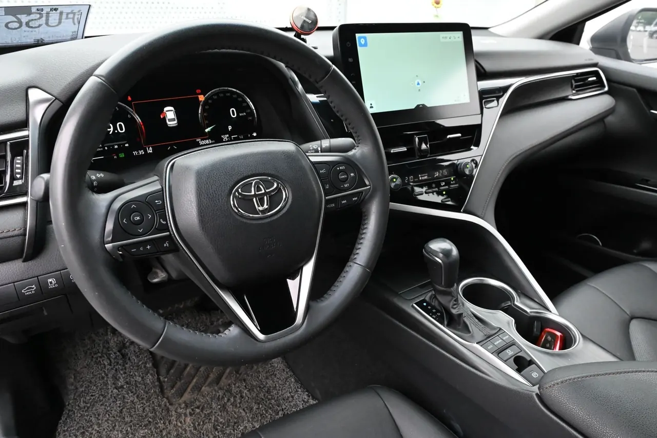 Toyota 2021 Camry 2.5G Deluxe Edition Automatic Gear 14