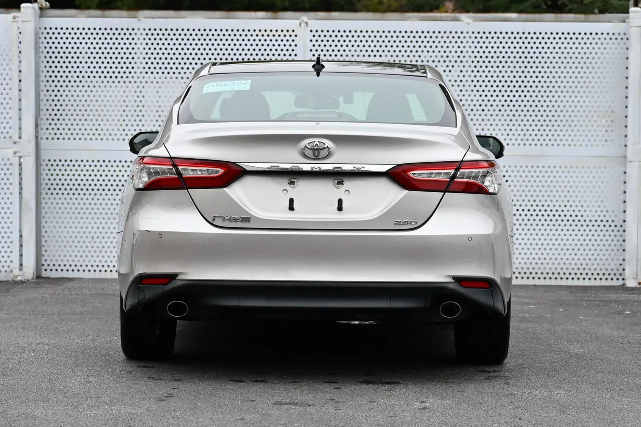 Toyota 2021 Camry 2.5G Deluxe Edition Automatic Gear 5