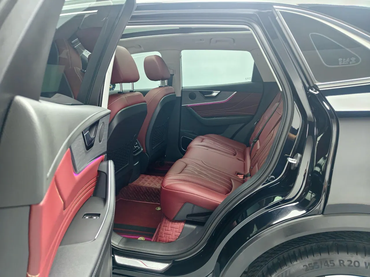 HongQi 2026 HS5 2.0T 4-wheel drive flag enjoy Pro version automatic gear 7