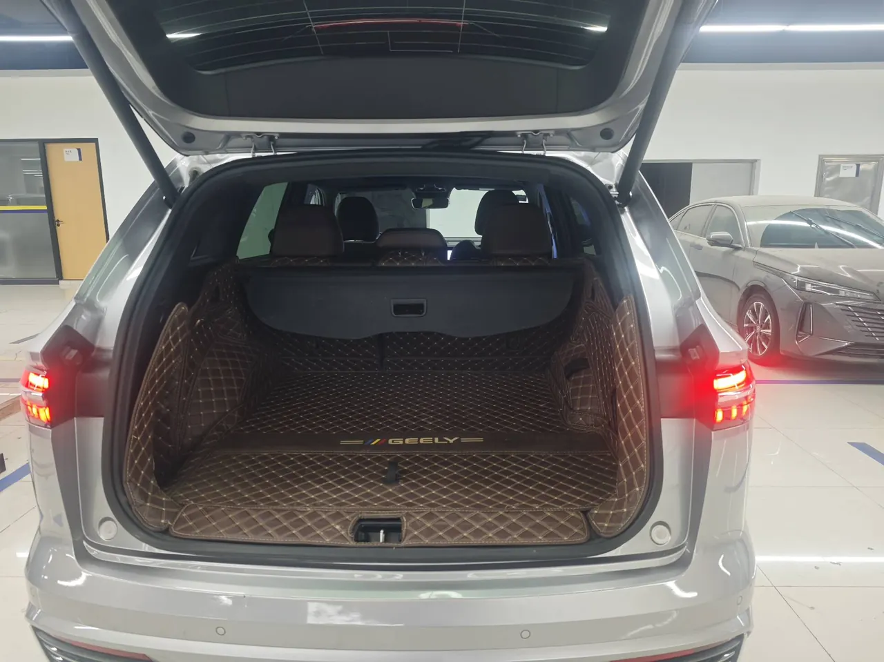 Geely 2021 XingyueL (Monjaro) 2.0TD high-power four-wheel drive flagship automatic transmission 7