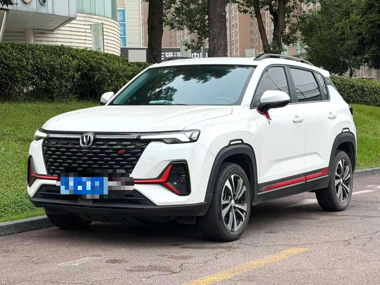 Open image lightbox: ChangAn 2021 CS35 PLUS 1.4T Modified Blue Whale NE Honorable Automatic Gear