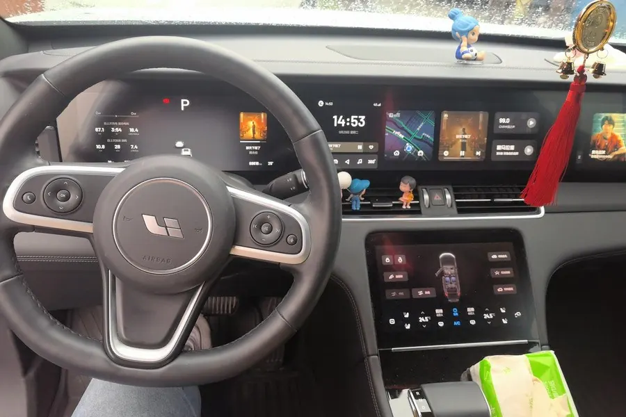 Li 2020 ONE 1.2T extended range 6-seat automatic gear 5