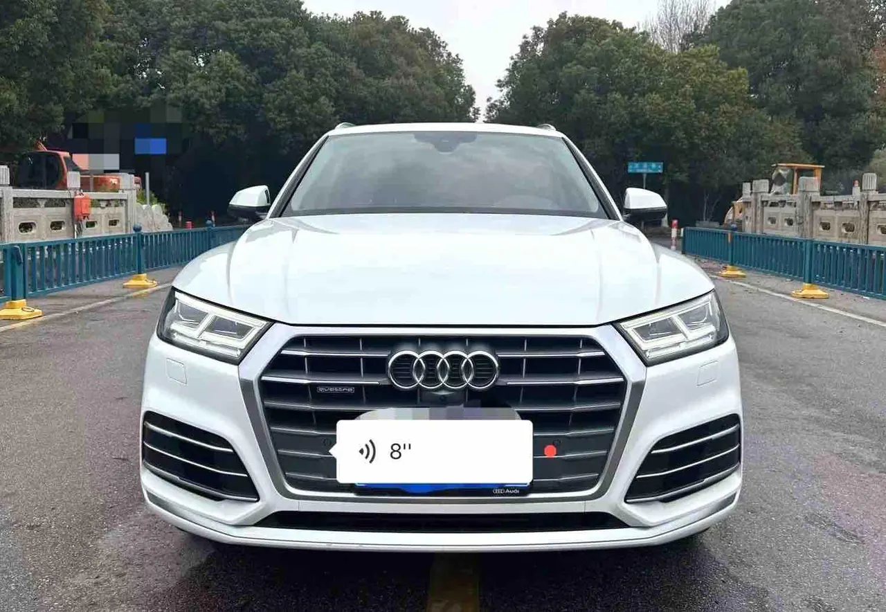 Audi 2020 Q5L 2.0TFSI 45TFSI exclusive fashion automatic 2