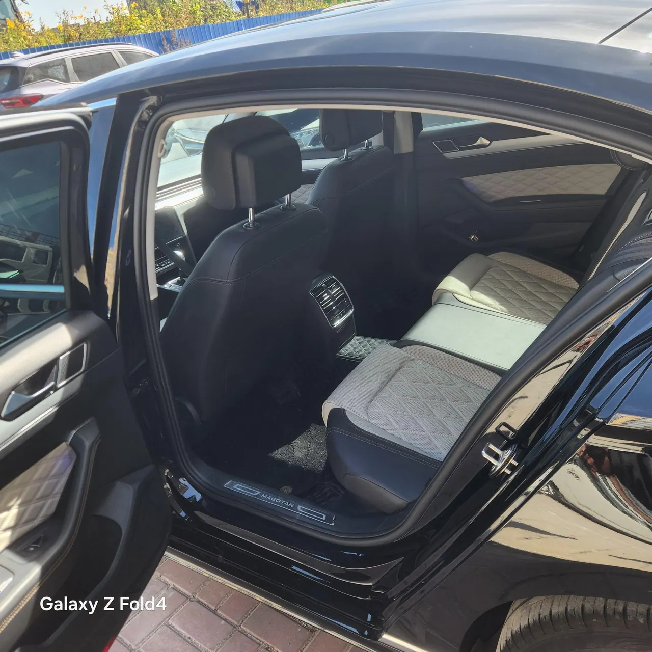 Volkswagen 2020 Magotan 2.0TSI 330TSI luxury automatic transmission 3