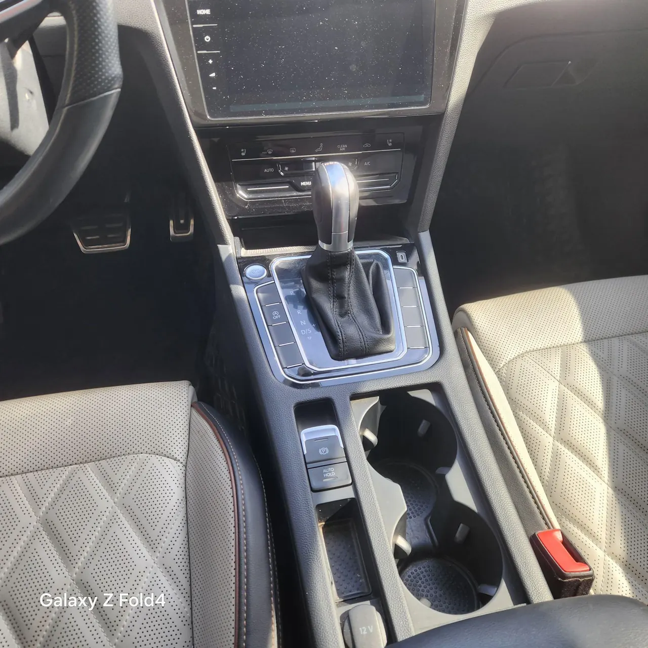 Volkswagen 2020 Magotan 2.0TSI 330TSI luxury automatic transmission 4