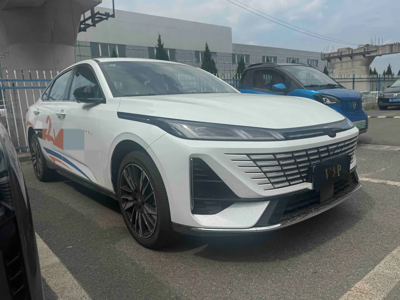 ChangAn 2026 Yidong HEV 1.5 Blue Whale Super Qing Zhixiang Automatic Gear 3