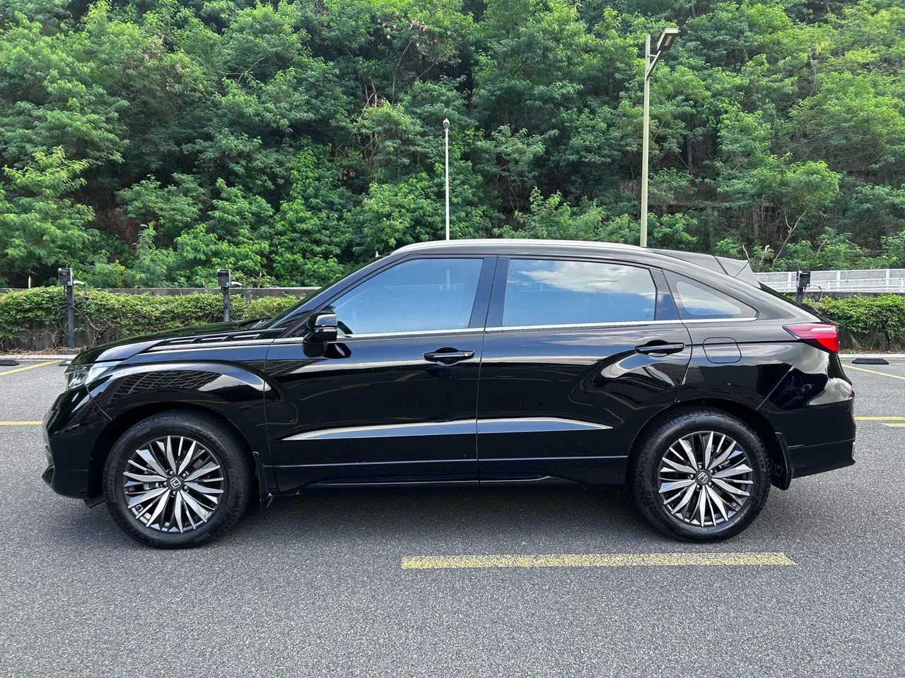 Honda 2020 crown road 2.0T 370TURBO four-wheel drive exclusive edition two-color automatic gear 14