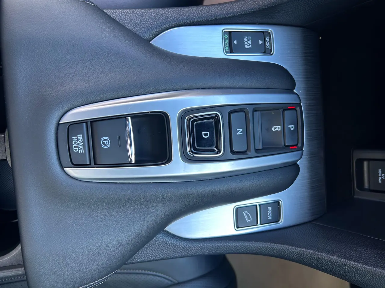 Honda 2020 crown road 2.0T 370TURBO four-wheel drive exclusive edition two-color automatic gear 4