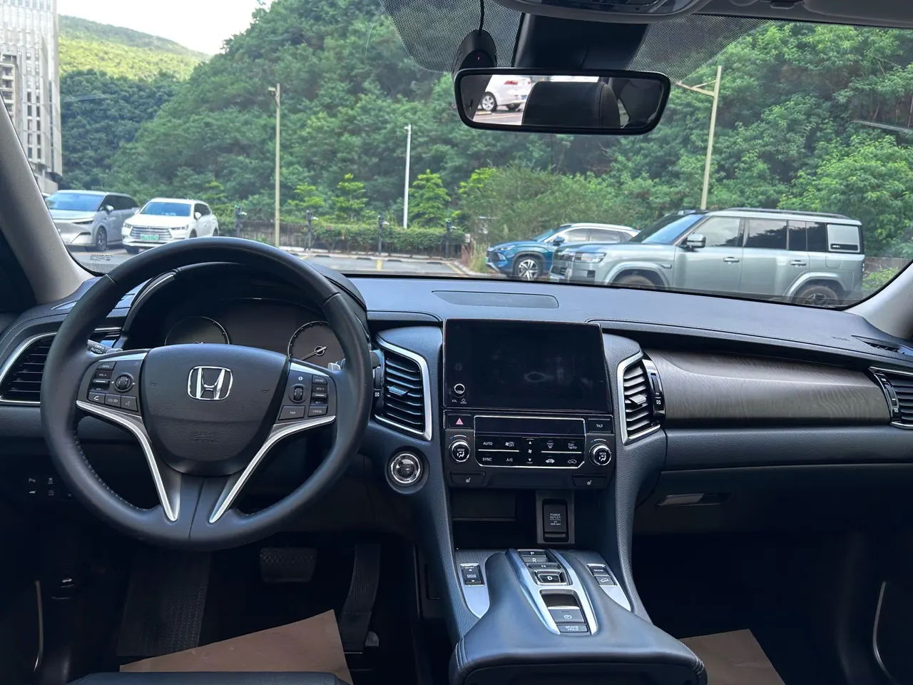 Honda 2020 crown road 2.0T 370TURBO four-wheel drive exclusive edition two-color automatic gear 7