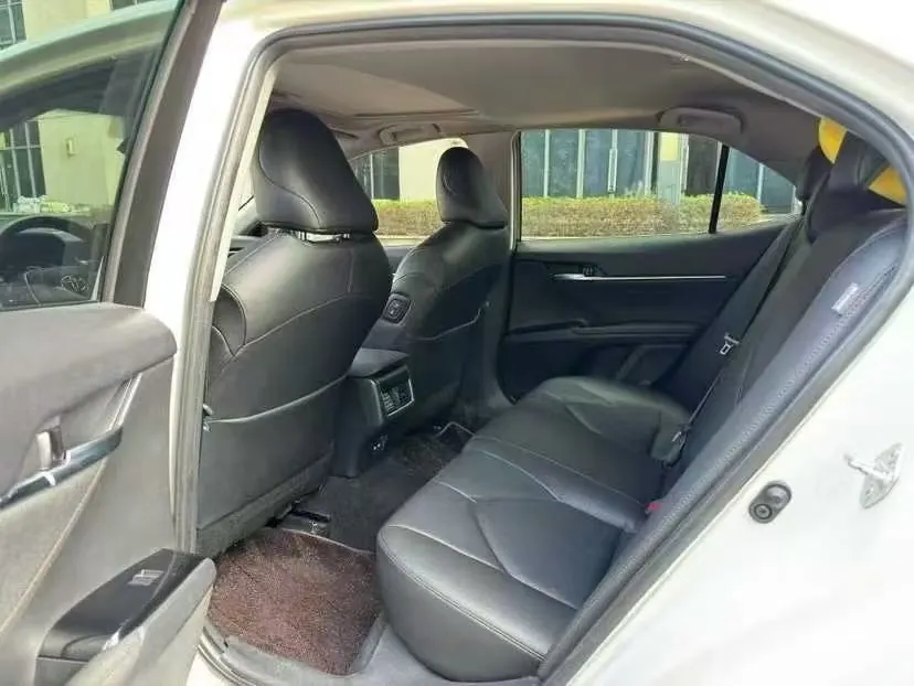 Toyota 2021 Camry 2.0G Stepless Deluxe Edition Automatic Gear 6