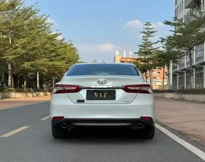 Toyota 2021 Camry 2.0G Stepless Deluxe Edition Automatic Gear 8