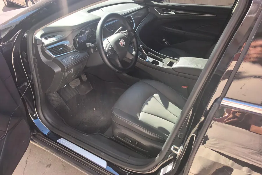 Buick 2020 LaCrosse 2.0T 652T Luxury Automatic 3