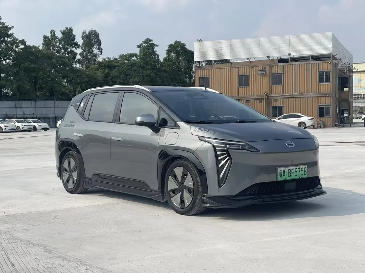 GAC Aion 2023 Aion Y PLUS 70 Happy Edition Automatic Gear 3