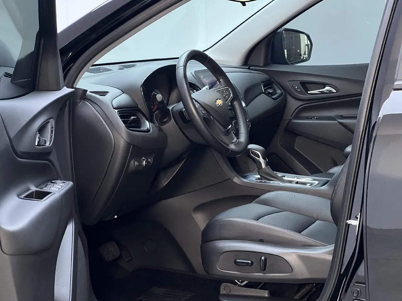 Chevrolet 2021 boundary explorers 1.5T 535T boundary version automatic gear 3