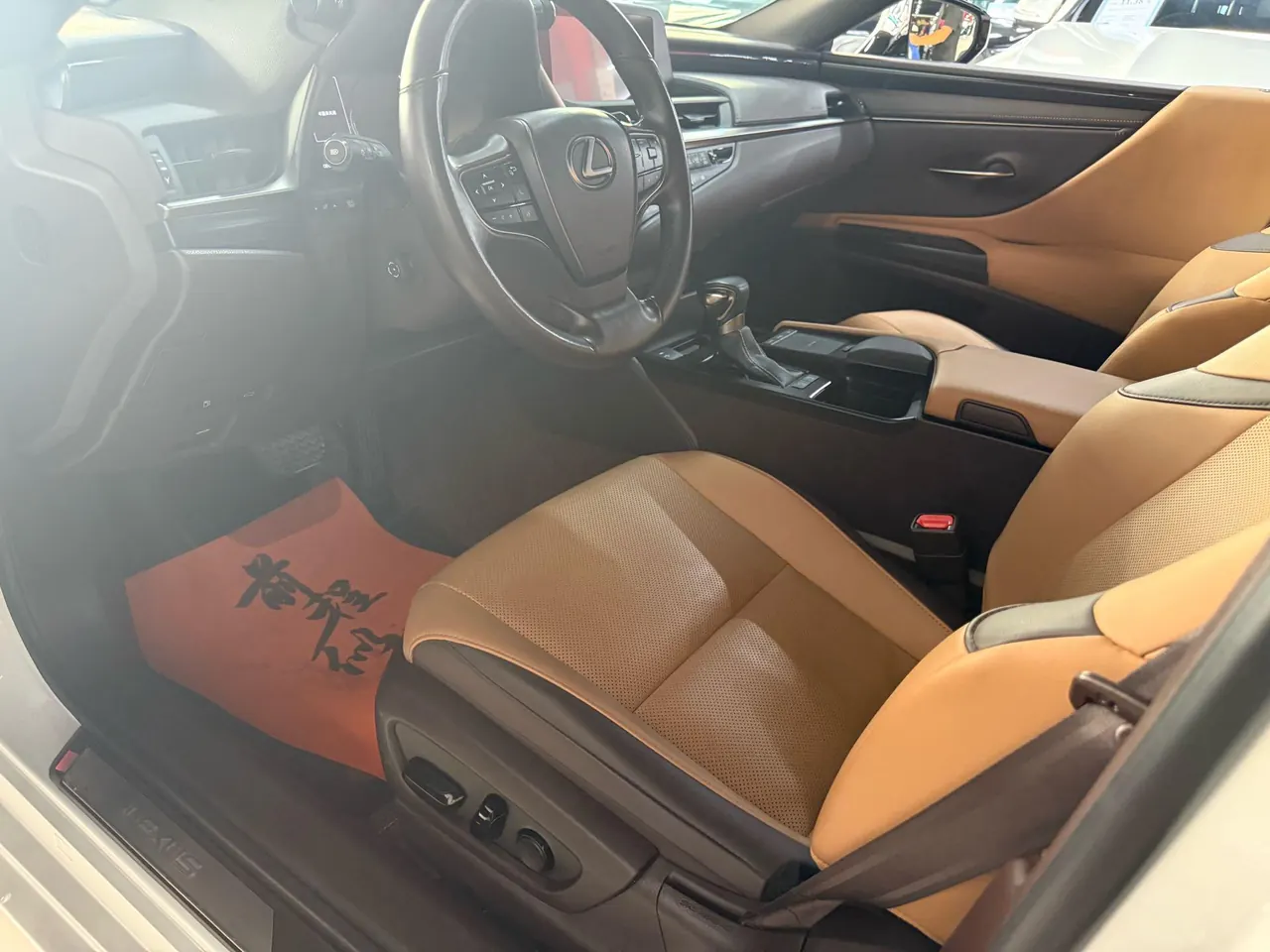 Lexus ES (Imported) 2020 ES200 2.0 Stepless Premium Edition Automatic Gear 3