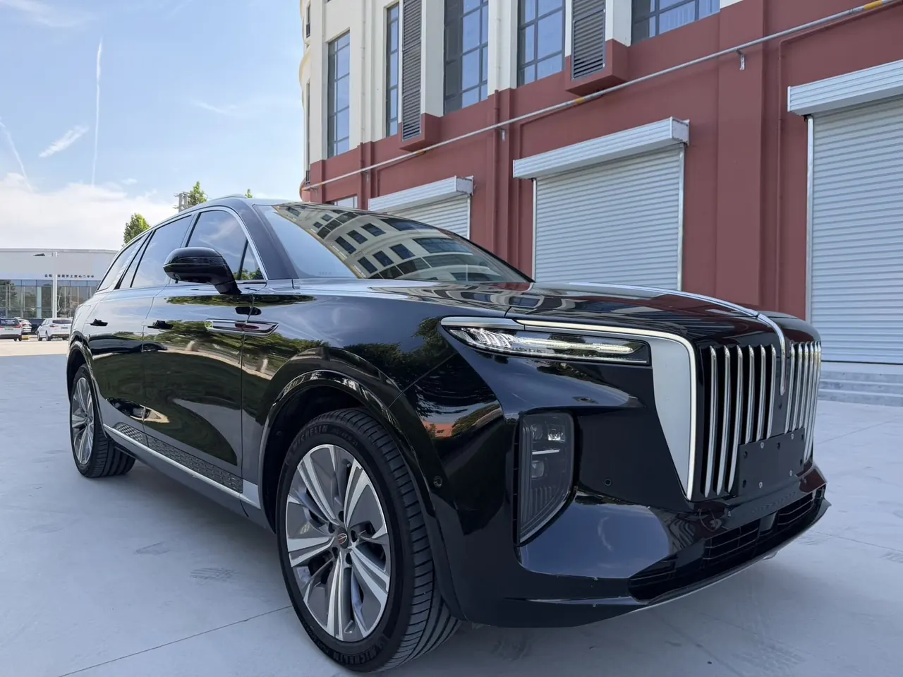 HongQi 2021 E-HS9 Flag Enjoy 6-seat Automatic Gear 3