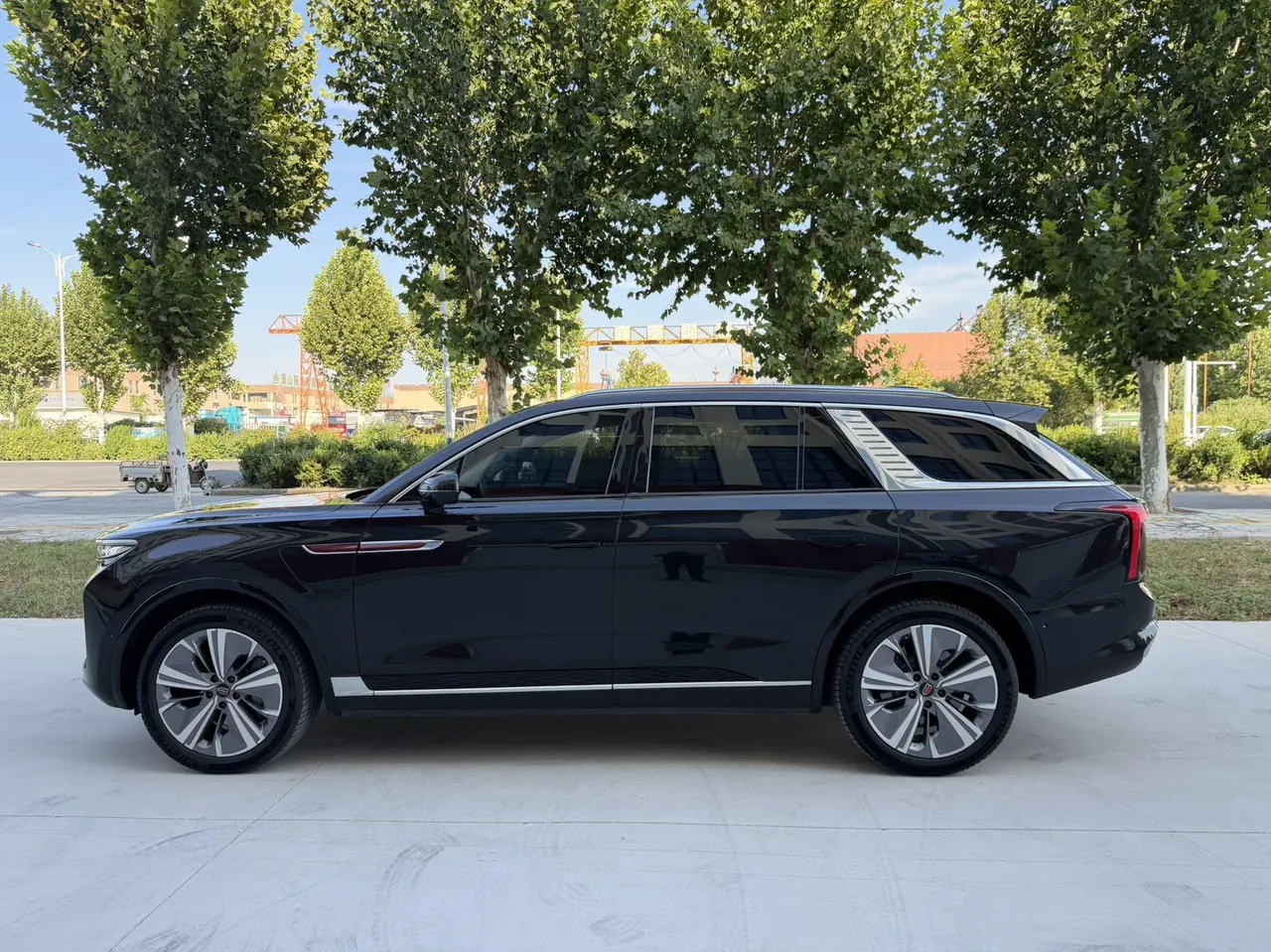 HongQi 2021 E-HS9 Flag Enjoy 6-seat Automatic Gear 4
