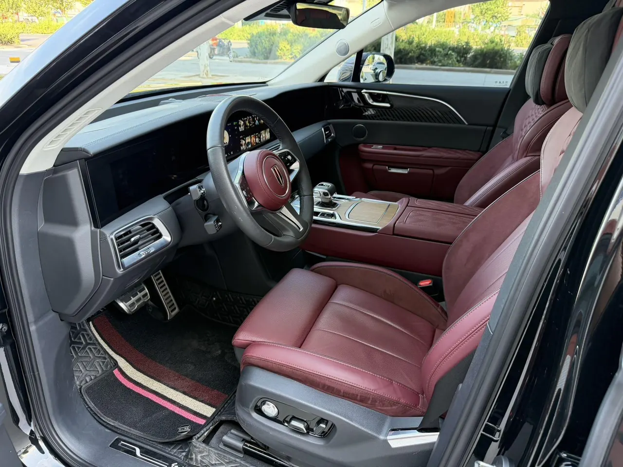 HongQi 2021 E-HS9 Flag Enjoy 6-seat Automatic Gear 7