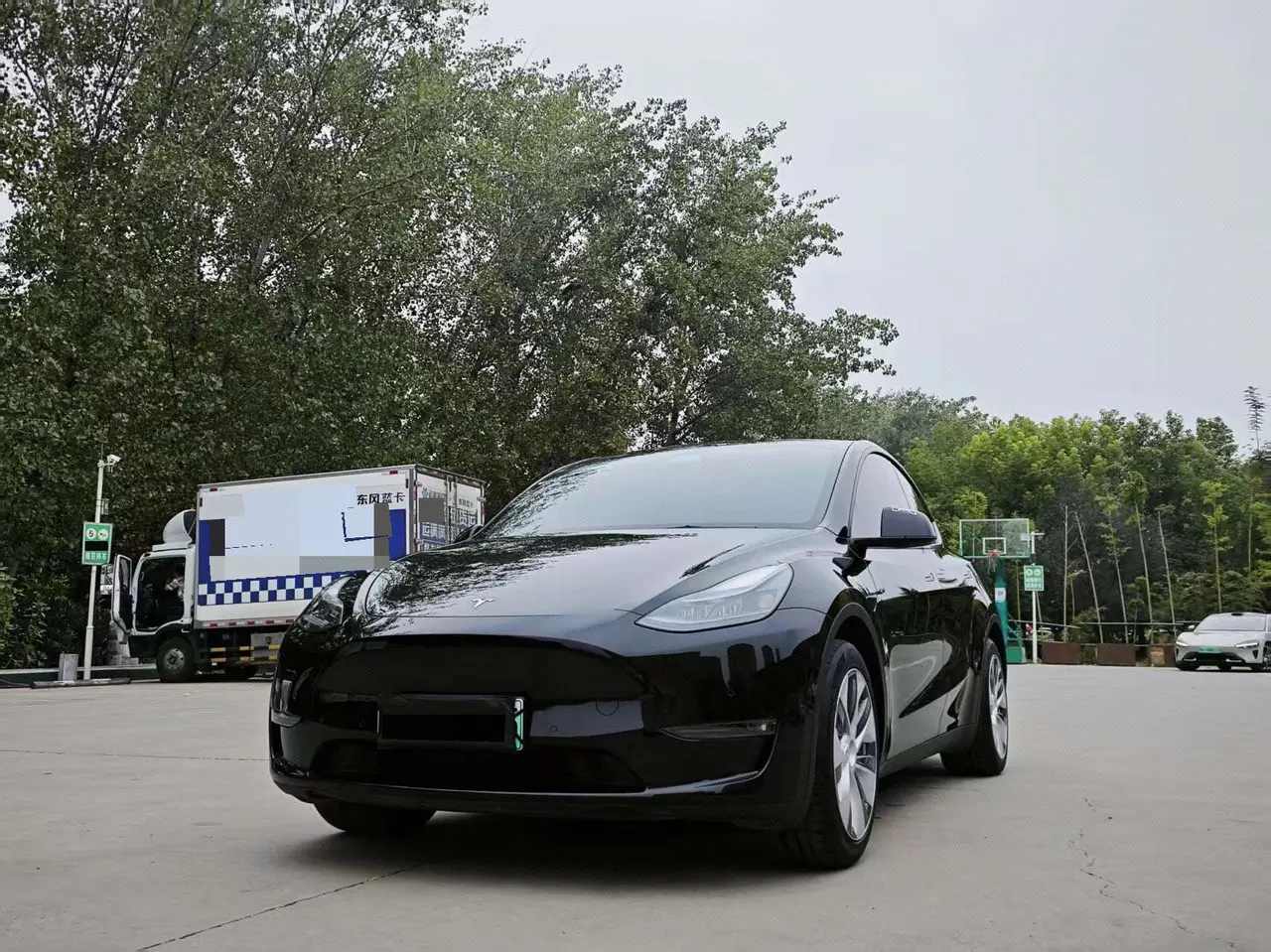 Открыть галерею: Tesla 2021 Model Y Standard Endurance Rear Drive Automatic Gear