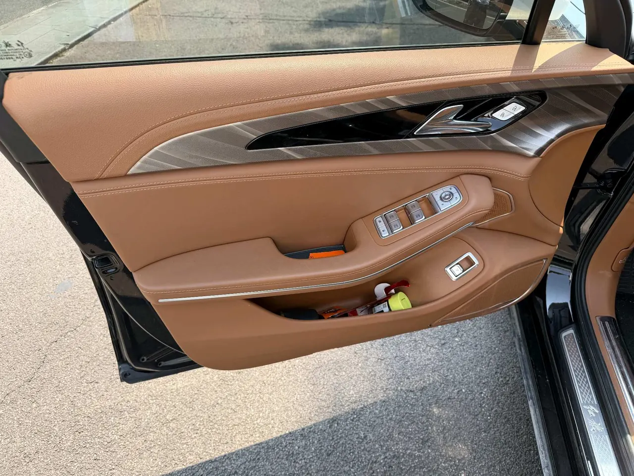 HongQi 2020 H9 48V 2.0T Zhilian Flag Yue Edition Automatic Gear 3