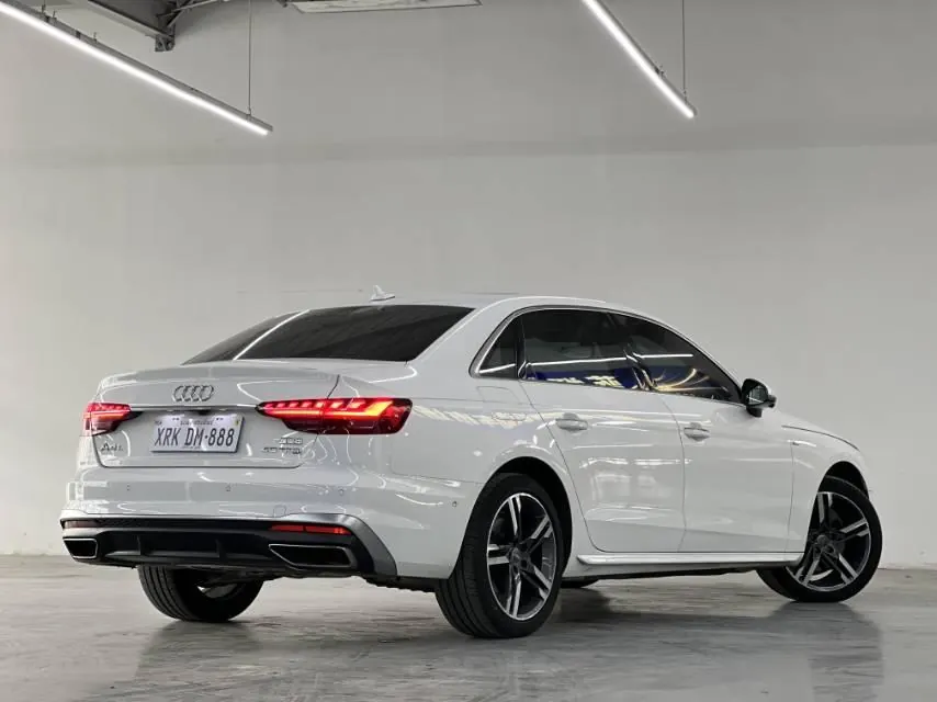 Audi 2020 A4L 2.0TFSI 40TFSI Deluxe Dynamic Automatic 6