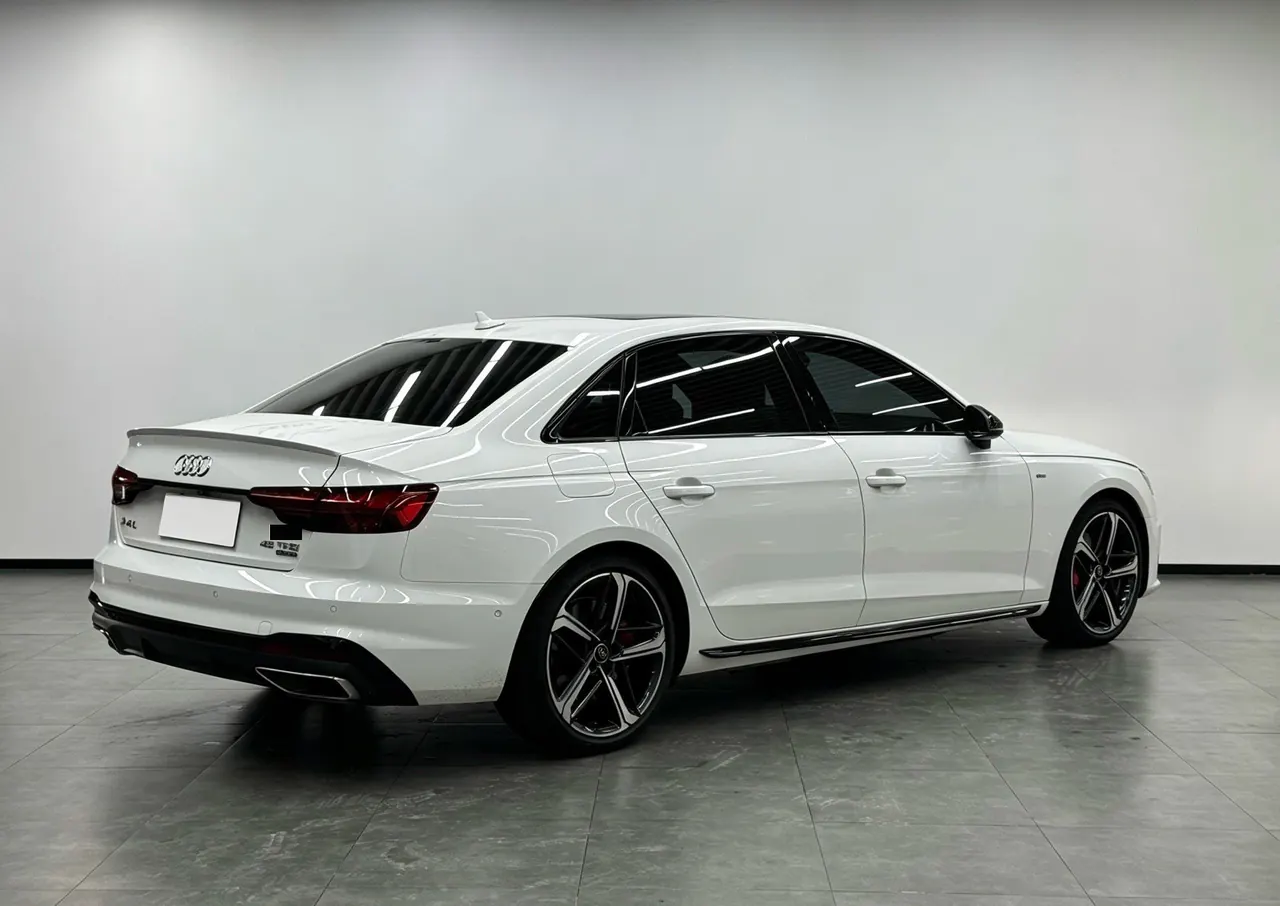 Audi 2020 A4L 2.0TFSI 45TFSI Quattro Selected Dynamic Automatic 3