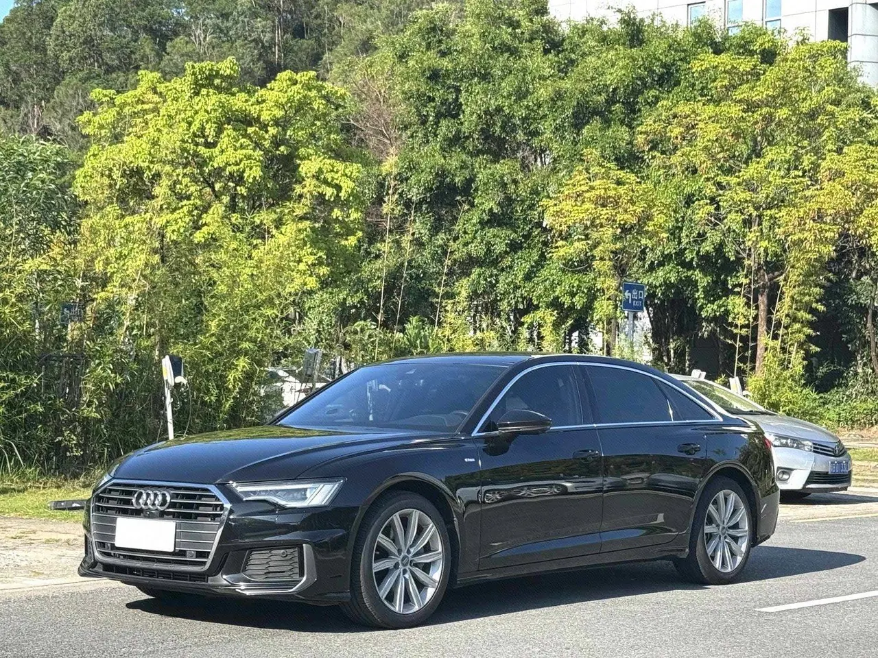 Open image lightbox: Audi 2020 A6L 2.0TFSI 45TFSI Selected Dynamic Automatic